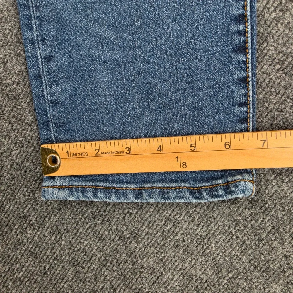 Levis Wedgie Straight Jeans Women's 28 High Rise Button Fly Stretch Denim Blue